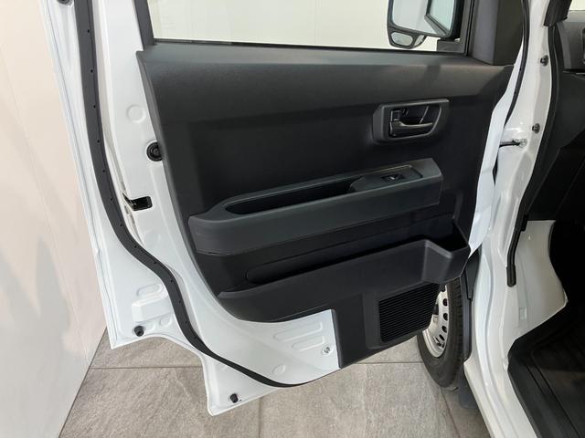 ハイゼットカーゴＤＸ　４ＷＤ　ＣＶＴ　コーナーセンサー　ＥＴＣ　キーレス衝突被害軽減ブレーキ　スマアシ　パートタイム４ＷＤ　コーナーセンサー　前席パワーウインドウ　ＡＭ／ＦＭステレオ　ＥＴＣ　両側スライドドア　オートライト　マニュアルレベリング（滋賀県）の中古車