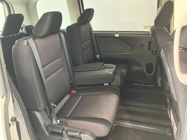 セレナハイウェイスターＶセレクション２　９型ナビ　プロパイロット衝突被害軽減ブレーキ　プロパイロット　９型フルセグナビ　ＤＶＤ　Ｂｌｕｅｔｏｏｔｈ　ＵＳＢ　パノラマカメラ　ドラレコ　ＥＴＣ　駐車支援システム　インテリジェントルームミラー　両側電動スライドドア（滋賀県）の中古車