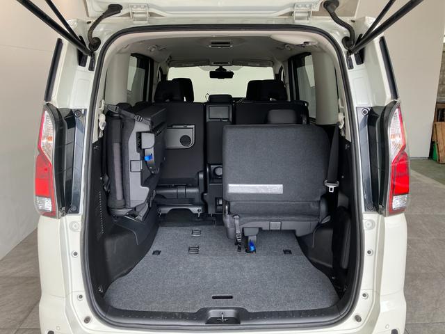 セレナハイウェイスターＶセレクション２　９型ナビ　プロパイロット衝突被害軽減ブレーキ　プロパイロット　９型フルセグナビ　ＤＶＤ　Ｂｌｕｅｔｏｏｔｈ　ＵＳＢ　パノラマカメラ　ドラレコ　ＥＴＣ　駐車支援システム　インテリジェントルームミラー　両側電動スライドドア（滋賀県）の中古車