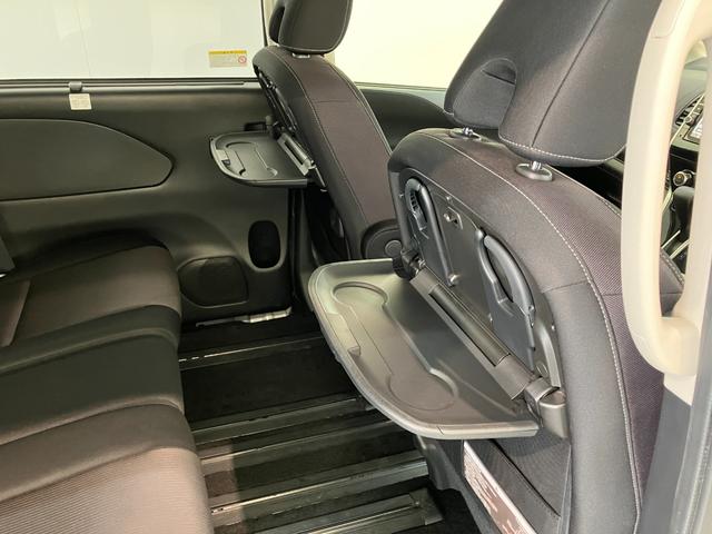 セレナハイウェイスターＶセレクション２　９型ナビ　プロパイロット衝突被害軽減ブレーキ　プロパイロット　９型フルセグナビ　ＤＶＤ　Ｂｌｕｅｔｏｏｔｈ　ＵＳＢ　パノラマカメラ　ドラレコ　ＥＴＣ　駐車支援システム　インテリジェントルームミラー　両側電動スライドドア（滋賀県）の中古車