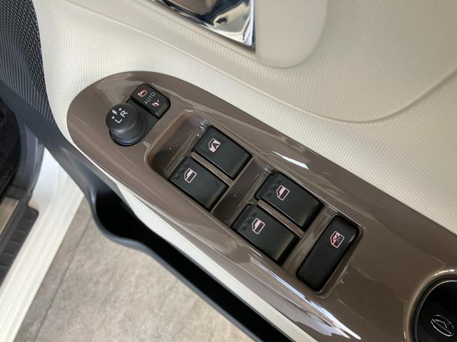 ムーヴキャンバスGメイクアップVS SA3 8型ナビ パノラマカメラ衝突被害軽減ブレーキ 8型フルセグナビ DVD再生 Bluetooth USB パノラマカメラ 前後ドラレコ 両側電動スライドドア LED オートライト オートエアコン シートヒーター エコアイドル(滋賀県)の中古車