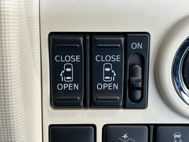 ムーヴキャンバスGメイクアップVS SA3 8型ナビ パノラマカメラ衝突被害軽減ブレーキ 8型フルセグナビ DVD再生 Bluetooth USB パノラマカメラ 前後ドラレコ 両側電動スライドドア LED オートライト オートエアコン シートヒーター エコアイドル(滋賀県)の中古車