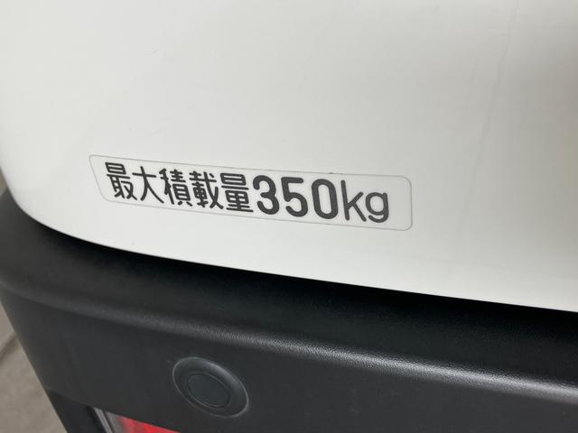 ハイゼットカーゴＤＸ　４ＷＤ　ＣＶＴ車　フルセグナビ　ドラレコ　キーレス衝突被害軽減ブレーキ　コーナーセンサー　フルセグナビ　ＤＶＤ再生　Ｂｌｕｅｔｏｏｔｈ　ドラレコ　ＥＴＣ　オートライト　キーレスエントリー　前席パワーウインドウ　エコアイドル　パートタイム４ＷＤ（滋賀県）の中古車