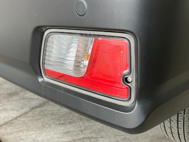 ハイゼットカーゴＤＸ　４ＷＤ　ＣＶＴ車　フルセグナビ　ドラレコ　キーレス衝突被害軽減ブレーキ　コーナーセンサー　フルセグナビ　ＤＶＤ再生　Ｂｌｕｅｔｏｏｔｈ　ドラレコ　ＥＴＣ　オートライト　キーレスエントリー　前席パワーウインドウ　エコアイドル　パートタイム４ＷＤ（滋賀県）の中古車