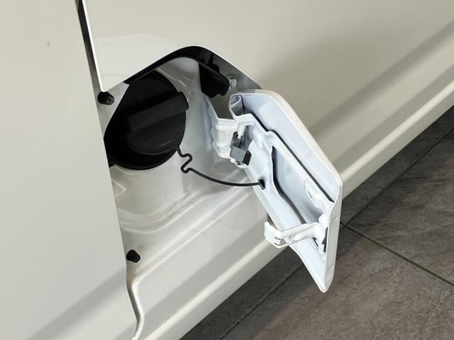 ハイゼットカーゴＤＸ　４ＷＤ　ＣＶＴ車　フルセグナビ　ドラレコ　キーレス衝突被害軽減ブレーキ　コーナーセンサー　フルセグナビ　ＤＶＤ再生　Ｂｌｕｅｔｏｏｔｈ　ドラレコ　ＥＴＣ　オートライト　キーレスエントリー　前席パワーウインドウ　エコアイドル　パートタイム４ＷＤ（滋賀県）の中古車