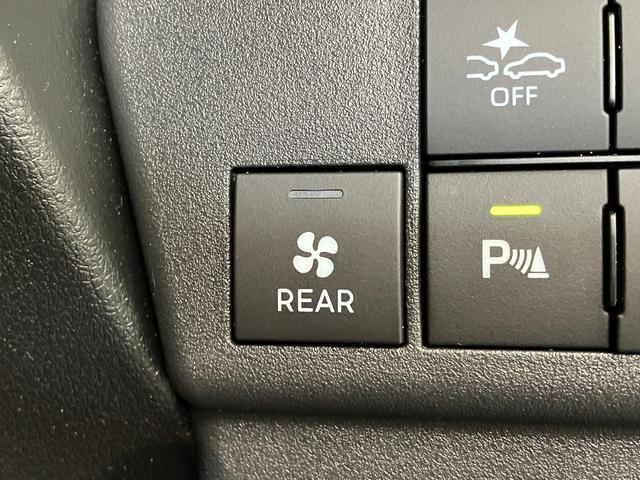 ハイゼットカーゴＤＸ　４ＷＤ　ＣＶＴ車　フルセグナビ　ドラレコ　キーレス衝突被害軽減ブレーキ　コーナーセンサー　フルセグナビ　ＤＶＤ再生　Ｂｌｕｅｔｏｏｔｈ　ドラレコ　ＥＴＣ　オートライト　キーレスエントリー　前席パワーウインドウ　エコアイドル　パートタイム４ＷＤ（滋賀県）の中古車