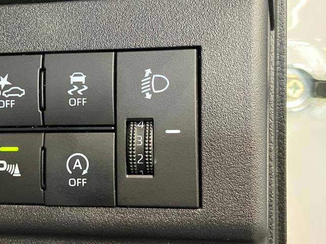 ハイゼットカーゴＤＸ　４ＷＤ　ＣＶＴ車　フルセグナビ　ドラレコ　キーレス衝突被害軽減ブレーキ　コーナーセンサー　フルセグナビ　ＤＶＤ再生　Ｂｌｕｅｔｏｏｔｈ　ドラレコ　ＥＴＣ　オートライト　キーレスエントリー　前席パワーウインドウ　エコアイドル　パートタイム４ＷＤ（滋賀県）の中古車