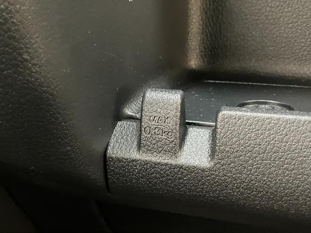 ハイゼットカーゴＤＸ　４ＷＤ　ＣＶＴ車　フルセグナビ　ドラレコ　キーレス衝突被害軽減ブレーキ　コーナーセンサー　フルセグナビ　ＤＶＤ再生　Ｂｌｕｅｔｏｏｔｈ　ドラレコ　ＥＴＣ　オートライト　キーレスエントリー　前席パワーウインドウ　エコアイドル　パートタイム４ＷＤ（滋賀県）の中古車