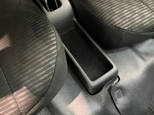 ハイゼットカーゴＤＸ　４ＷＤ　ＣＶＴ車　フルセグナビ　ドラレコ　キーレス衝突被害軽減ブレーキ　コーナーセンサー　フルセグナビ　ＤＶＤ再生　Ｂｌｕｅｔｏｏｔｈ　ドラレコ　ＥＴＣ　オートライト　キーレスエントリー　前席パワーウインドウ　エコアイドル　パートタイム４ＷＤ（滋賀県）の中古車