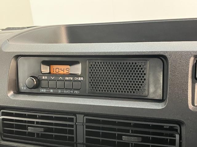 ハイゼットカーゴＤＸ　４ＷＤ　ＣＶＴ車　コーナーセンサー　キーレス　前席ＰＷ衝突被害軽減ブレーキ　スマアシ　パートタイム４ＷＤ　コーナーセンサー　前席パワーウインドウ　ＡＭ／ＦＭラジオ　両側スライドドア　オートライト　マニュアルレベリング　キーレスエントリー（滋賀県）の中古車