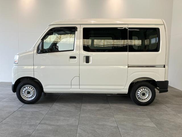 ハイゼットカーゴＤＸ　４ＷＤ　ＣＶＴ車　コーナーセンサー　キーレス　前席ＰＷ衝突被害軽減ブレーキ　スマアシ　パートタイム４ＷＤ　コーナーセンサー　前席パワーウインドウ　ＡＭ／ＦＭラジオ　両側スライドドア　オートライト　マニュアルレベリング　キーレスエントリー（滋賀県）の中古車
