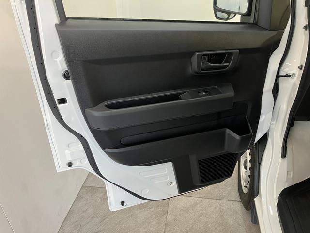 ハイゼットカーゴＤＸ　４ＷＤ　ＣＶＴ車　コーナーセンサー　キーレス　前席ＰＷ衝突被害軽減ブレーキ　スマアシ　パートタイム４ＷＤ　コーナーセンサー　前席パワーウインドウ　ＡＭ／ＦＭラジオ　両側スライドドア　オートライト　マニュアルレベリング　キーレスエントリー（滋賀県）の中古車
