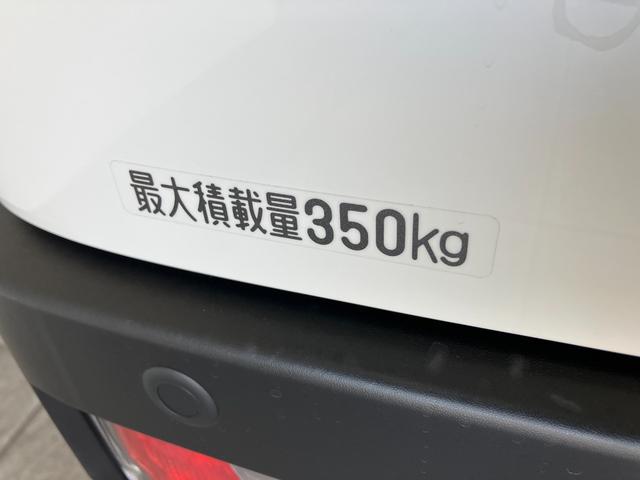 ハイゼットカーゴＤＸ　４ＷＤ　ＣＶＴ車　コーナーセンサー　キーレス　前席ＰＷ衝突被害軽減ブレーキ　スマアシ　パートタイム４ＷＤ　コーナーセンサー　前席パワーウインドウ　ＡＭ／ＦＭラジオ　両側スライドドア　オートライト　マニュアルレベリング　キーレスエントリー（滋賀県）の中古車