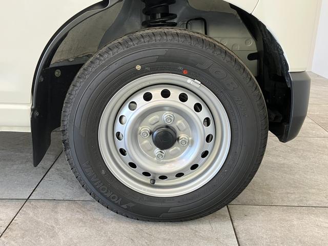 ハイゼットカーゴＤＸ　４ＷＤ　コーナーセンサー　ドラレコ　キーレスエントリー衝突被害軽減ブレーキ　スマアシ　パートタイム４ＷＤ　コーナーセンサー　前席パワーウインドウ　ＡＭ／ＦＭステレオ　ドラレコ　両側スライドドア　オートライト　マニュアルレベリング（滋賀県）の中古車