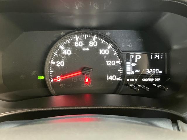 ハイゼットカーゴＤＸ　４ＷＤ　コーナーセンサー　ドラレコ　キーレスエントリー衝突被害軽減ブレーキ　スマアシ　パートタイム４ＷＤ　コーナーセンサー　前席パワーウインドウ　ＡＭ／ＦＭステレオ　ドラレコ　両側スライドドア　オートライト　マニュアルレベリング（滋賀県）の中古車