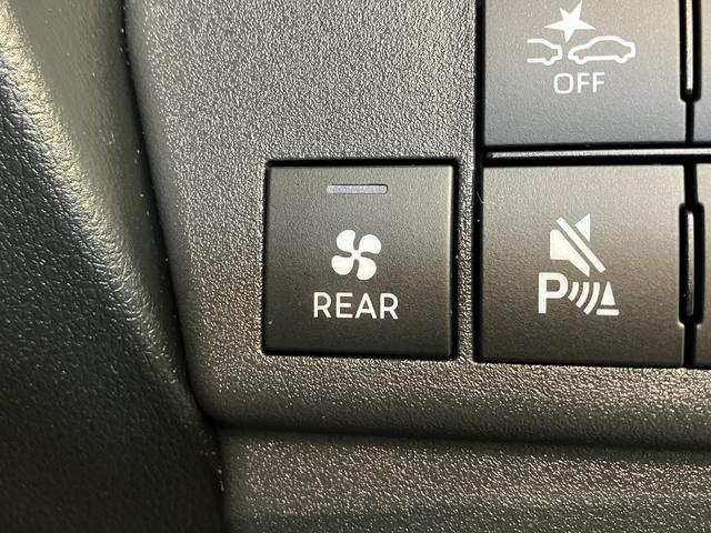 ハイゼットカーゴＤＸ　４ＷＤ　コーナーセンサー　ドラレコ　キーレスエントリー衝突被害軽減ブレーキ　スマアシ　パートタイム４ＷＤ　コーナーセンサー　前席パワーウインドウ　ＡＭ／ＦＭステレオ　ドラレコ　両側スライドドア　オートライト　マニュアルレベリング（滋賀県）の中古車