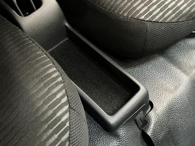 ハイゼットカーゴＤＸ　４ＷＤ　コーナーセンサー　ドラレコ　キーレスエントリー衝突被害軽減ブレーキ　スマアシ　パートタイム４ＷＤ　コーナーセンサー　前席パワーウインドウ　ＡＭ／ＦＭステレオ　ドラレコ　両側スライドドア　オートライト　マニュアルレベリング（滋賀県）の中古車