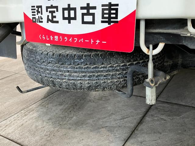 ハイゼットトラックエアコン・パワステ スペシャル 5MT 走行9千キロ5速マニュアルミッション車 エアコン パワステ AM/FMラジオ マニュアルレベリング ゲートプロテクター タイヤ4本新品交換済み(滋賀県)の中古車