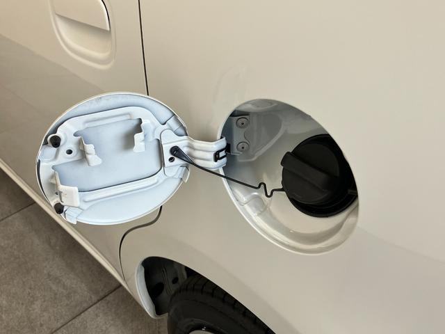 ムーヴコンテＬ　ＣＤステレオ　電動格納式ミラー　キーレスエントリーＣＤステレオ　キーレスエントリー　電動格納式ミラー　マニュアルレベリング　マニュアルエアコン　エコアイドル　スペアタイヤ（滋賀県）の中古車