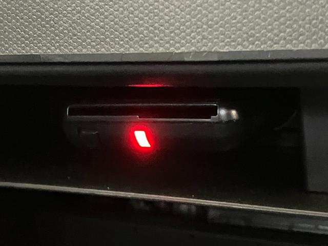 タフトＧターボ　フルセグナビ　バックカメラ　クルーズコントロール衝突被害軽減ブレーキ　コーナーセンサー　フルセグナビ　ＤＶＤ　Ｂｌｕｅｔｏｏｔｈ　ＵＳＢ　バックカメラ　ドラレコ　前席シートヒーター　ＬＥＤ　レーダークルーズコントロール　タイヤ４本新品交換済み（滋賀県）の中古車