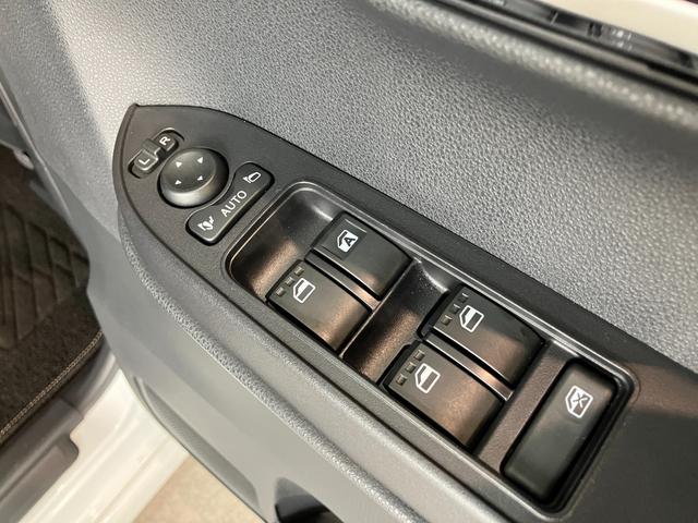 タントカスタムＸ　９型ディスプレイオーディオ　駐車支援システム衝突被害軽減ブレーキ　コーナーセンサー　ディスプレイオーディオ　フルセグ　Ｂｌｕｅｔｏｏｔｈ　ＵＳＢ　パノラマカメラ　両側電動スライドドア　前席シートヒーター　ＬＥＤ　スマートキー　駐車支援システム（滋賀県）の中古車