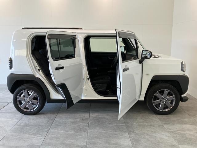 タフトＧ　ダーククロムベンチャー　９型ディスプレイオーディオ衝突被害軽減ブレーキ　コーナーセンサー　ディスプレイオーディオ　フルセグ　Ｂｌｕｅｔｏｏｔｈ　ＵＳＢ　バックカメラ　シートヒーター　電動パーキング　ＬＥＤ　オートライト　オートエアコン　エコアイドル（滋賀県）の中古車