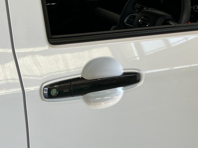 タフトＧ　ダーククロムベンチャー　９型ディスプレイオーディオ衝突被害軽減ブレーキ　コーナーセンサー　ディスプレイオーディオ　フルセグ　Ｂｌｕｅｔｏｏｔｈ　ＵＳＢ　バックカメラ　シートヒーター　電動パーキング　ＬＥＤ　オートライト　オートエアコン　エコアイドル（滋賀県）の中古車