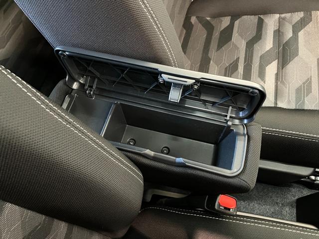 タフトＧ　ダーククロムベンチャー　９型ディスプレイオーディオ衝突被害軽減ブレーキ　コーナーセンサー　ディスプレイオーディオ　フルセグ　Ｂｌｕｅｔｏｏｔｈ　ＵＳＢ　バックカメラ　シートヒーター　電動パーキング　ＬＥＤ　オートライト　オートエアコン　エコアイドル（滋賀県）の中古車