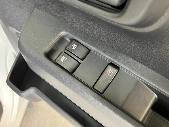 ハイゼットカーゴＤＸ　４ＷＤ　ＣＶＴ車　キーレス　ドラレコ　前席Ｐ／Ｗ衝突被害軽減ブレーキ　スマアシ　パートタイム４ＷＤ　コーナーセンサー　前席パワーウインドウ　ＡＭ／ＦＭステレオ　ドラレコ　両側スライドドア　オートライト　マニュアルレベリング（滋賀県）の中古車