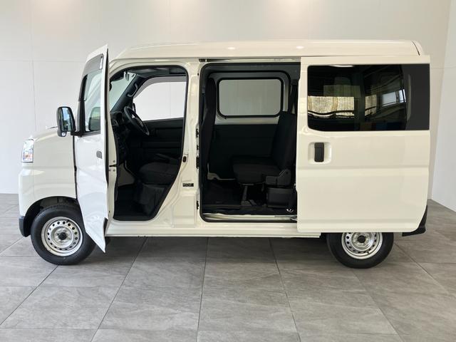 ハイゼットカーゴＤＸ　４ＷＤ　ＣＶＴ車　キーレス　ドラレコ　前席Ｐ／Ｗ衝突被害軽減ブレーキ　スマアシ　パートタイム４ＷＤ　コーナーセンサー　前席パワーウインドウ　ＡＭ／ＦＭステレオ　ドラレコ　両側スライドドア　オートライト　マニュアルレベリング（滋賀県）の中古車