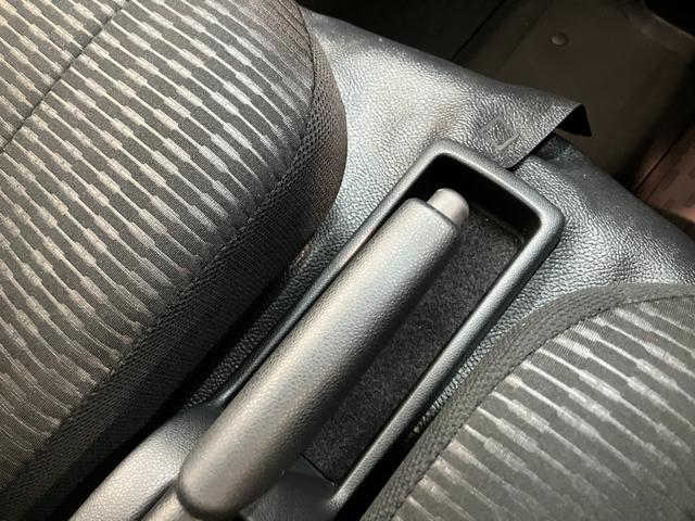 ハイゼットカーゴＤＸ　４ＷＤ　ＣＶＴ車　キーレス　ドラレコ　前席Ｐ／Ｗ衝突被害軽減ブレーキ　スマアシ　パートタイム４ＷＤ　コーナーセンサー　前席パワーウインドウ　ＡＭ／ＦＭステレオ　ドラレコ　両側スライドドア　オートライト　マニュアルレベリング（滋賀県）の中古車