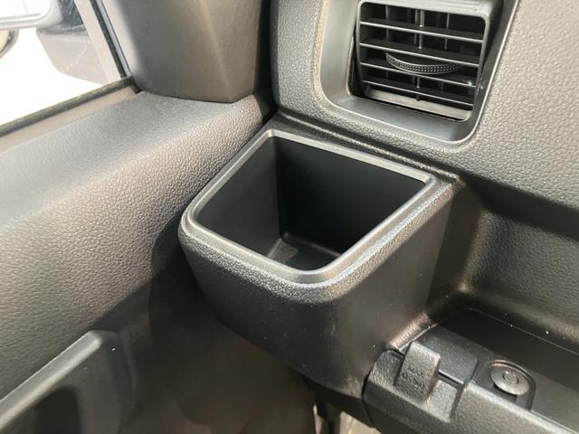 ハイゼットカーゴＤＸ　４ＷＤ　ＣＶＴ車　キーレス　ドラレコ　前席Ｐ／Ｗ衝突被害軽減ブレーキ　スマアシ　パートタイム４ＷＤ　コーナーセンサー　前席パワーウインドウ　ＡＭ／ＦＭステレオ　ドラレコ　両側スライドドア　オートライト　マニュアルレベリング（滋賀県）の中古車