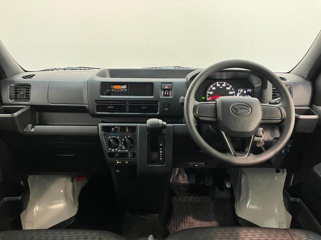 ハイゼットカーゴＤＸ　４ＷＤ　コーナーセンサー　オートライト　キーレス衝突被害軽減ブレーキ　スマアシ　パートタイム４ＷＤ　コーナーセンサー　前席パワーウインドウ　ＡＭ／ＦＭステレオ　両側スライドドア　オートライト　マニュアルレベリング（滋賀県）の中古車