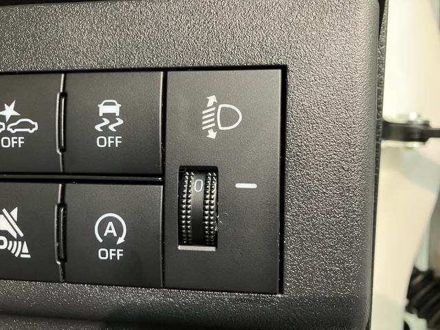 ハイゼットカーゴＤＸ　４ＷＤ　コーナーセンサー　オートライト　キーレス衝突被害軽減ブレーキ　スマアシ　パートタイム４ＷＤ　コーナーセンサー　前席パワーウインドウ　ＡＭ／ＦＭステレオ　両側スライドドア　オートライト　マニュアルレベリング（滋賀県）の中古車