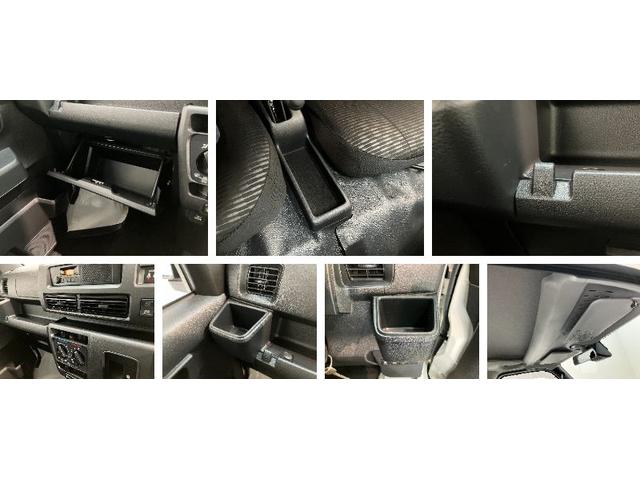 ハイゼットカーゴＤＸ　４ＷＤ　コーナーセンサー　オートライト　キーレス衝突被害軽減ブレーキ　スマアシ　パートタイム４ＷＤ　コーナーセンサー　前席パワーウインドウ　ＡＭ／ＦＭステレオ　両側スライドドア　オートライト　マニュアルレベリング（滋賀県）の中古車