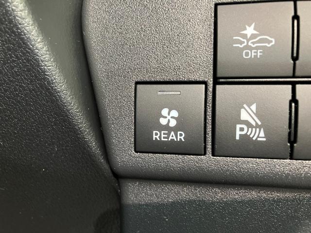 ハイゼットカーゴＤＸ　４ＷＤ　コーナーセンサー　オートライト　キーレス衝突被害軽減ブレーキ　スマアシ　パートタイム４ＷＤ　コーナーセンサー　前席パワーウインドウ　ＡＭ／ＦＭステレオ　両側スライドドア　オートライト　マニュアルレベリング（滋賀県）の中古車