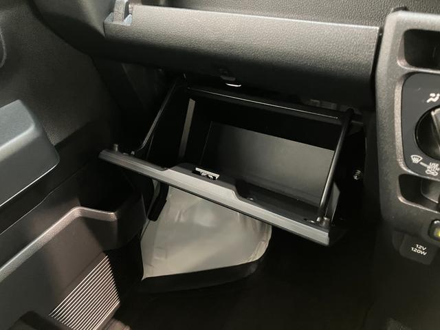 ハイゼットカーゴＤＸ　４ＷＤ　コーナーセンサー　オートライト　キーレス衝突被害軽減ブレーキ　スマアシ　パートタイム４ＷＤ　コーナーセンサー　前席パワーウインドウ　ＡＭ／ＦＭステレオ　両側スライドドア　オートライト　マニュアルレベリング（滋賀県）の中古車