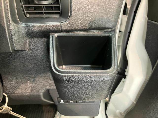 ハイゼットカーゴＤＸ　４ＷＤ　コーナーセンサー　オートライト　キーレス衝突被害軽減ブレーキ　スマアシ　パートタイム４ＷＤ　コーナーセンサー　前席パワーウインドウ　ＡＭ／ＦＭステレオ　両側スライドドア　オートライト　マニュアルレベリング（滋賀県）の中古車