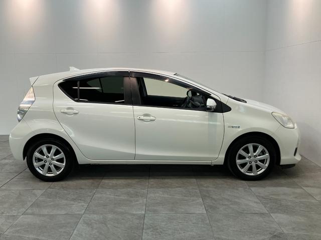 アクアＧブラックソフトレザーセレクション　ワンセグナビ　Ｂカメラコーナーセンサー　ワンセグナビ　Ｂｌｕｅｔｏｏｔｈ　バックカメラ　ドラレコ　ＥＴＣ　シートヒーター　オートエアコン　スマートキー　電動格納式ミラー　マニュアルレベリング（滋賀県）の中古車