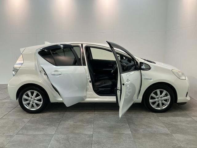 アクアＧブラックソフトレザーセレクション　ワンセグナビ　Ｂカメラコーナーセンサー　ワンセグナビ　Ｂｌｕｅｔｏｏｔｈ　バックカメラ　ドラレコ　ＥＴＣ　シートヒーター　オートエアコン　スマートキー　電動格納式ミラー　マニュアルレベリング（滋賀県）の中古車