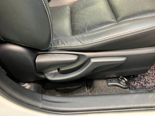 アクアＧブラックソフトレザーセレクション　ワンセグナビ　Ｂカメラコーナーセンサー　ワンセグナビ　Ｂｌｕｅｔｏｏｔｈ　バックカメラ　ドラレコ　ＥＴＣ　シートヒーター　オートエアコン　スマートキー　電動格納式ミラー　マニュアルレベリング（滋賀県）の中古車