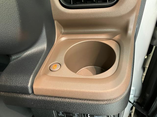 ムーヴキャンバスセオリーＧ　９型ディスプレイオーディオ　フルセグ　Ｂカメラ衝突被害軽減ブレーキ　コーナーセンサー　９型ディスプレイオーディオ　フルセグ　Ｂｌｕｅｔｏｏｔｈ　ＵＳＢ　バックカメラ　両側電動スライドドア　前席シートヒーター　ＬＥＤ　ワイヤレス充電器　エコアイドル（滋賀県）の中古車