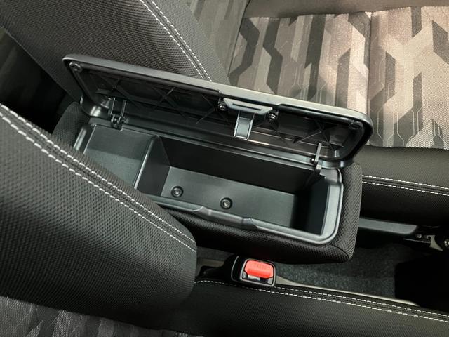 タフトＧターボ　ダーククロムベンチャー　１０型ナビ　パノラマカメラ衝突被害軽減ブレーキ　コーナーセンサー　１０型フルセグナビ　ＤＶＤ再生　Ｂｌｕｅｔｏｏｔｈ　ＵＳＢ　パノラマカメラ　前後ドラレコ　前席シートヒーター　ＬＥＤ　オートライト　レーダークルーズコントロール（滋賀県）の中古車