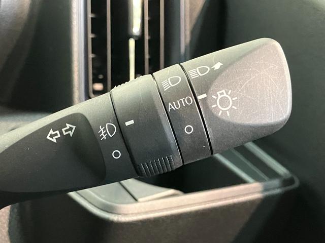 タントカスタムＲＳ　ターボ　９型ディスプレイオーディオ　クルコン衝突被害軽減ブレーキ　コーナーセンサー　９型ディスプレイオーディオ　フルセグ　Ｂｌｕｅｔｏｏｔｈ　ＵＳＢ　バックカメラ　ＥＴＣ　レーダークルコン　両側電動スライドドア　前席シートヒーター　ＬＥＤ（滋賀県）の中古車