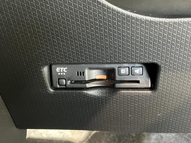 タントカスタムＲＳ　ターボ　９型ディスプレイオーディオ　クルコン衝突被害軽減ブレーキ　コーナーセンサー　９型ディスプレイオーディオ　フルセグ　Ｂｌｕｅｔｏｏｔｈ　ＵＳＢ　バックカメラ　ＥＴＣ　レーダークルコン　両側電動スライドドア　前席シートヒーター　ＬＥＤ（滋賀県）の中古車