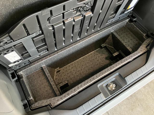 タントカスタムＲＳ　ターボ　９型ディスプレイオーディオ　クルコン衝突被害軽減ブレーキ　コーナーセンサー　９型ディスプレイオーディオ　フルセグ　Ｂｌｕｅｔｏｏｔｈ　ＵＳＢ　バックカメラ　ＥＴＣ　レーダークルコン　両側電動スライドドア　前席シートヒーター　ＬＥＤ（滋賀県）の中古車