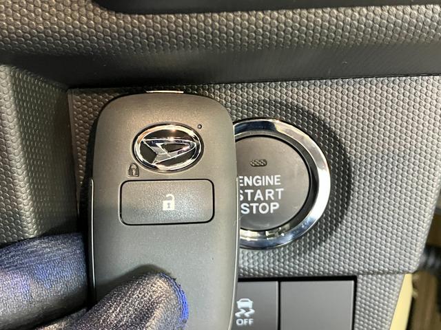 タフトダーククロムベンチャー　１０型ナビ　ドラレコ　届出済未使用車衝突被害軽減ブレーキ　コーナーセンサー　１０型フルセグナビ　ＤＶＤ再生　Ｂｌｕｅｔｏｏｔｈ　ＵＳＢ　バックカメラ　前後ドラレコ　シートヒーター　ＬＥＤ　オートライト　クルーズコントロール　エコアイドル（滋賀県）の中古車