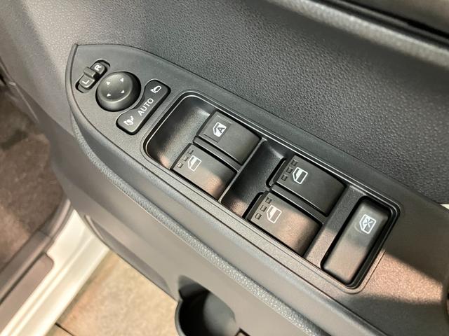 タントＸ　フルセグナビ　バックカメラ　前後ドラレコ　届出済未使用車衝突被害軽減ブレーキ　コーナーセンサー　フルセグナビ　Ｂｌｕｅｔｏｏｔｈ　ＤＶＤ再生　ＵＳＢ　バックカメラ　前後ドラレコ　左側電動スライドドア　前席シートヒーター　ＬＥＤ　スマートキー　エコアイドル（滋賀県）の中古車