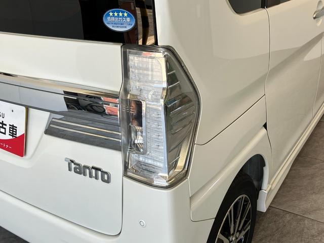タントカスタムＸトップエディションＳＡ２　フルセグナビ　Ｂカメラ衝突被害軽減ブレーキ　フルセグナビ　Ｂｌｕｅｔｏｏｔｈ　ＤＶＤ再生　ＵＳＢ　バックカメラ　ＥＴＣ　左側電動スライドドア　ＬＥＤ　オートライト　オートエアコン　スマートキー　電格ミラー　エコアイドル（滋賀県）の中古車