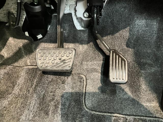 ムーヴＸリミテッド２ＳＡ３　フルセグナビ　バックカメラ　ドラレコ衝突被害軽減ブレーキ　フルセグナビ　ＤＶＤ再生　Ｂｌｕｅｔｏｏｔｈ　ＵＳＢ　バックカメラ　前後ドラレコ　シートヒーター　ＬＥＤ　オートライト　オートエアコン　スマートキー　タイヤ４本新品交換済（滋賀県）の中古車